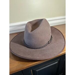 Akubra R.M Williams Pure Fur Felt Hat Brown Made in Australia Size 57 NEW no box